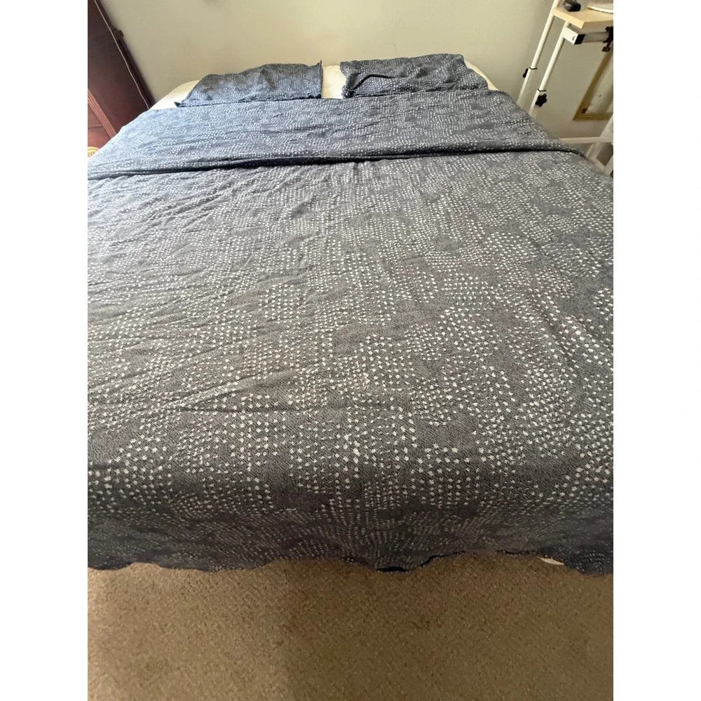 West Elm King Duvet Cover and Euro Sham Set Navy Blue Organic Cotton Jacquard